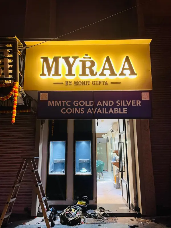 Myraa by Mohit Gupta sign second view by Brandmaxx