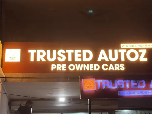 Trusted Autoz signage by Brandmaxx